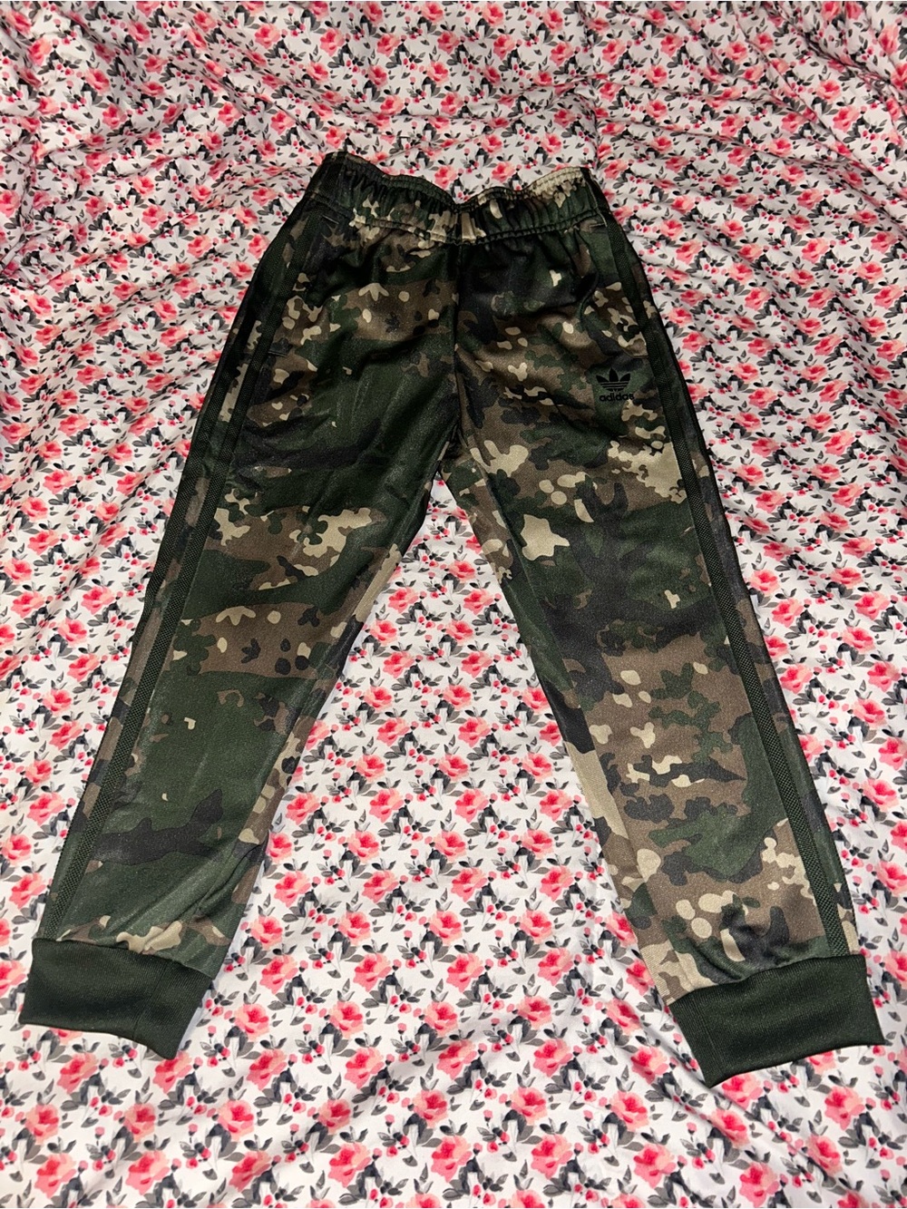 adidas tricot camo joggers